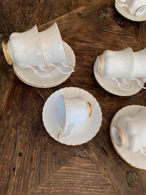 Royal albert, Antiek en Kunst, Antiek | Servies los, Ophalen of Verzenden