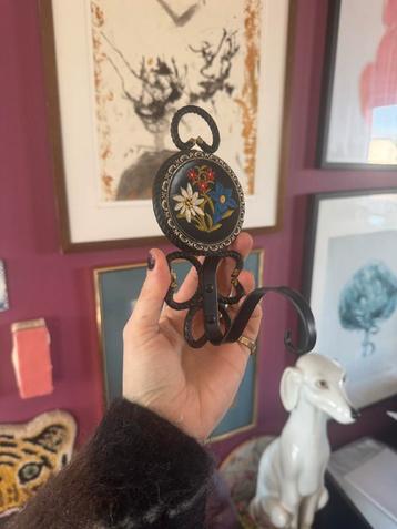 Vintage Alpen Sleutelhanger/Haak Edelweiss Borduurwerk beschikbaar voor biedingen