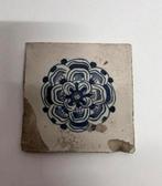Mooi oud antiek tegeltje wit blauw ‘Mandela’, Ophalen of Verzenden