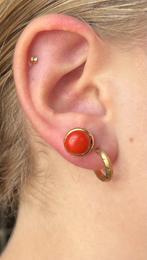Bloedkoraal fraaie 14k gouden dames oorbellen antiek bouton, Sieraden, Tassen en Uiterlijk, Antieke sieraden, Ophalen of Verzenden