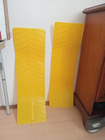 Rijplaten kunststof - 2 stuks beschikbaar voor biedingen
