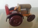 Deels houten en bakelieten tractor. Eind jaren 60, Oostblok, Ophalen of Verzenden