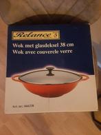 Gietijzeren wok pan met glazen deksel 38cm, Nieuw, Ophalen of Verzenden, Wok, Gietijzer