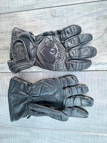 Motorhandschoenen beschikbaar voor biedingen