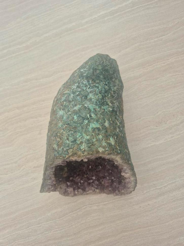 Grote Amethist Geode - 4827 kilo!, Verzamelen, Mineralen en Fossielen, Ophalen of Verzenden