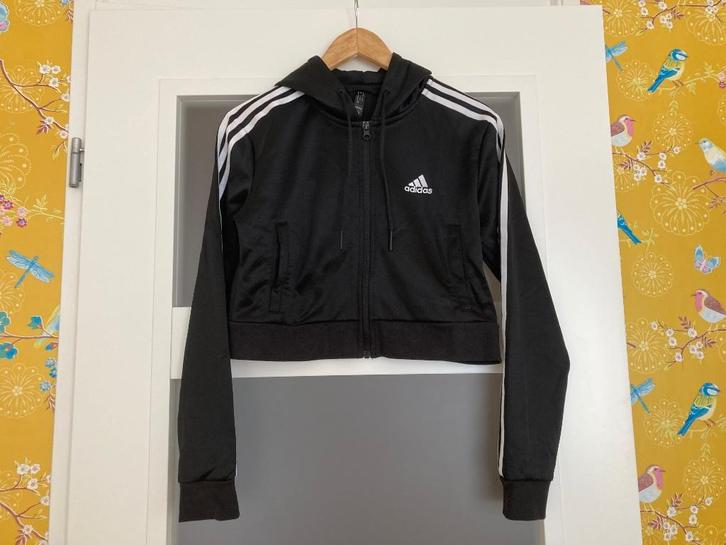 Zgan Adidas cropped tracksuit, zwart, mt M, Kleding | Dames, Sportkleding, Zo goed als nieuw, Overige typen, Maat 38/40 (M), Zwart