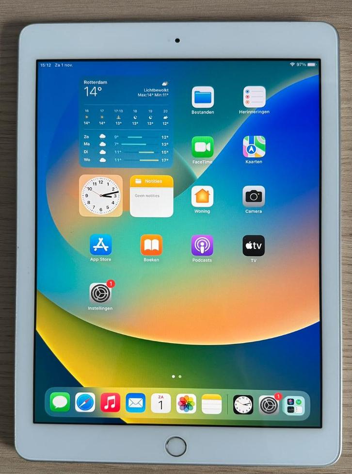 Apple iPad 5th Gen / Wit / 32 Gb / Wifi, Computers en Software, Apple iPads, Gebruikt, Apple iPad, Wi-Fi, 10 inch, 32 GB, Wit