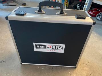 CD koffer met EMI Plus Europe logo beschikbaar voor biedingen