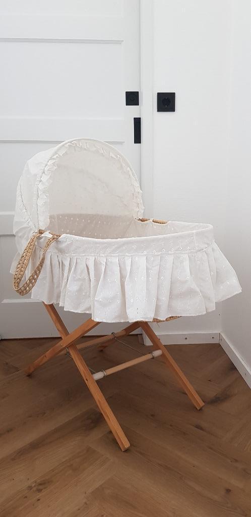 Prachtige klassieke Mozesmand met kap en onderstel, Kinderen en Baby's, Babywiegjes en Ledikanten, Gebruikt, Wieg, Ophalen