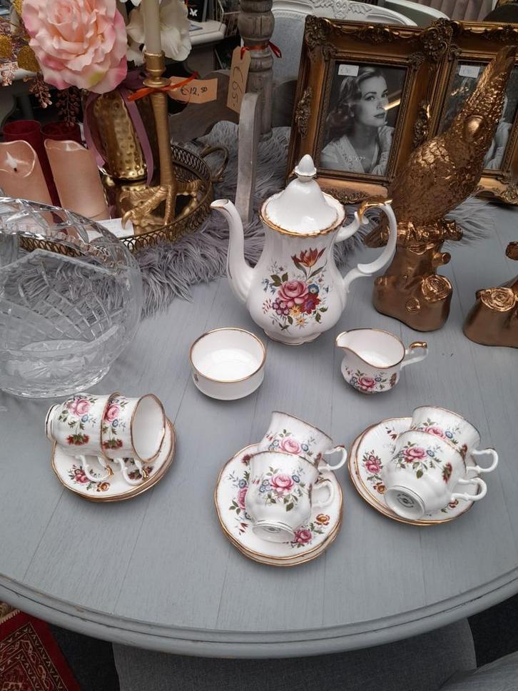 Compleet engels servies, Antiek en Kunst, Antiek | Servies compleet, Ophalen of Verzenden