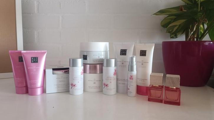 Rituals Sakura Set, Sieraden, Tassen en Uiterlijk, Uiterlijk | Lichaamsverzorging, Nieuw, Bodylotion, Crème of Olie, Ophalen of Verzenden