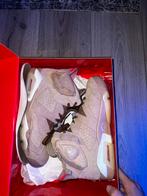 Jordan 6 Travis Scott Khaki, Ophalen of Verzenden, Zo goed als nieuw, Bruin