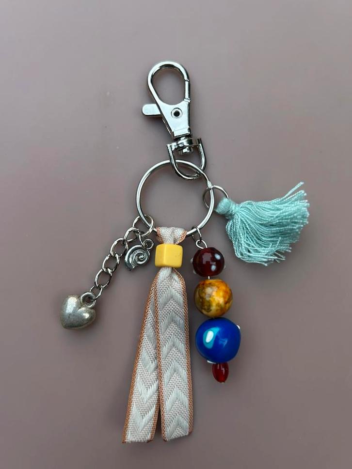 Handgemaakte sleutelhanger – uniek, kleurrijk & betaalbaar, Verzamelen, Sleutelhangers, Zo goed als nieuw, Ophalen of Verzenden