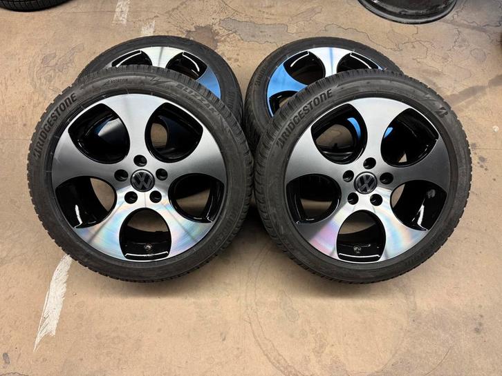 ❄️17 inch OEM Volkswagen Velgen met winterbanden GOLF 5 6 7, Auto-onderdelen, Banden en Velgen, Banden en Velgen, Winterbanden
