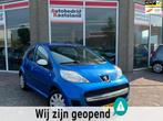 Peugeot 107 1.0-12V Sportium 5 drs - Airco - APK: 6-2026! -, Voorwielaandrijving, Euro 5, Gebruikt, Zwart