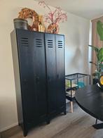 Zwarte houten wandkast Woood, Huis en Inrichting, Kasten | Kledingkasten, 25 tot 50 cm, Overige houtsoorten, Gebruikt, Met deur(en)