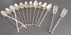 8 Verzilverde oude lepeltjes en 2 vorkjes van DE, Huis en Inrichting, Ophalen of Verzenden, Zo goed als nieuw, Overige materialen