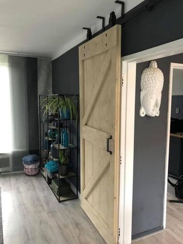 steigerhouten loftdeur beschikbaar voor biedingen