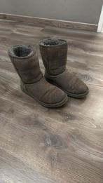 UGG, Ophalen of Verzenden, Gedragen, Grijs