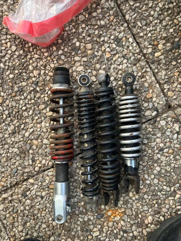 Scooter schokdempers  bi turbo piaggio , gilera runner aerox, Fietsen en Brommers, Brommeronderdelen | Scooters, Gebruikt, Overige merken