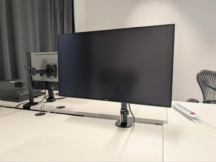 Dell UltraSharp U2518D 25" QHD Monitor met Tafelklem, Computers en Software, Monitoren, Zo goed als nieuw, 60 Hz of minder, DisplayPort