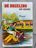 De drieling met vakantie - trix van Brussel, Boeken, Ophalen of Verzenden, Gelezen, Trix van Brussel, Fictie