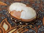Mooie oude broche of speld uit Engeland met een camee 4 cm., Ophalen of Verzenden