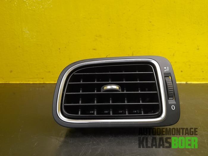 Luchtrooster zijkant van een Volkswagen Passat, Auto-onderdelen, Carrosserie en Plaatwerk, Volkswagen, Gebruikt, 6 maanden garantie