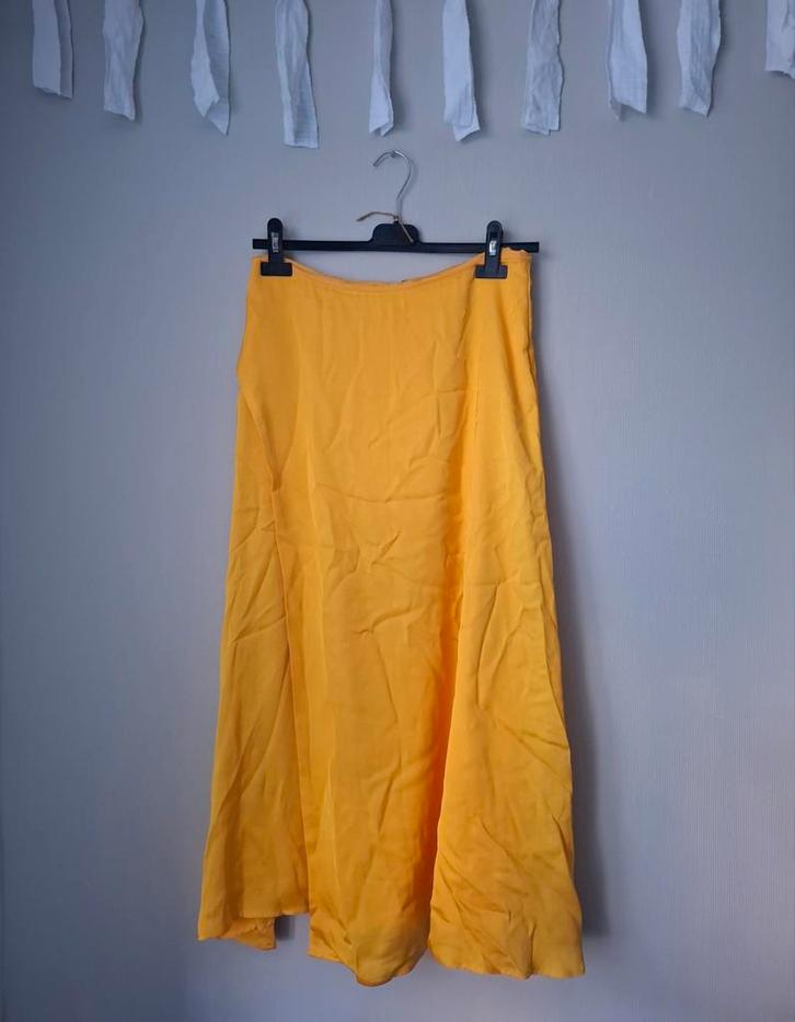 Satijnen rok, Kleding | Dames, Rokken, Zo goed als nieuw, Onder de knie, Ophalen of Verzenden