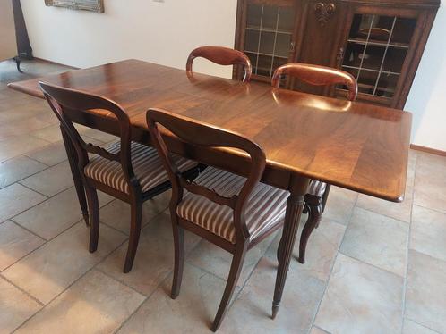 Antieke Eiken eettafel met 4 bijpassende stoelen, Huis en Inrichting, Complete eetkamers, Gebruikt, 4 tot 6 stoelen, Ophalen of Verzenden
