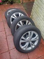Alfa Romeo Giulietta velgen 17 inch, Gebruikt, 16 inch, Zomerbanden, 205 mm