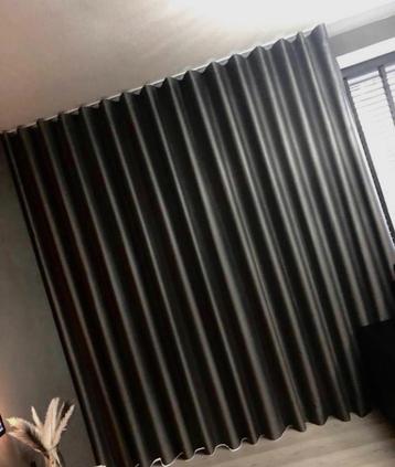 Zwarte satijn luxury verduisterende gordijnen stof beschikbaar voor biedingen