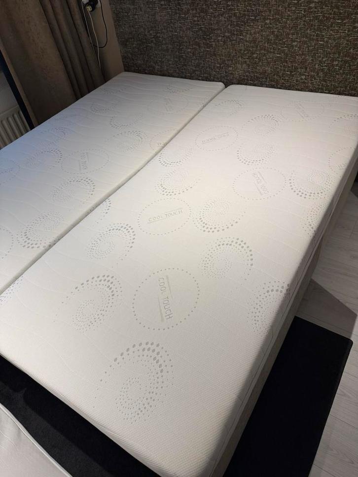 2x Zeer Goede Matrassen 90x200 - Weinig Gebruikt, Huis en Inrichting, Slaapkamer | Matrassen en Bedbodems, Zo goed als nieuw, Matras