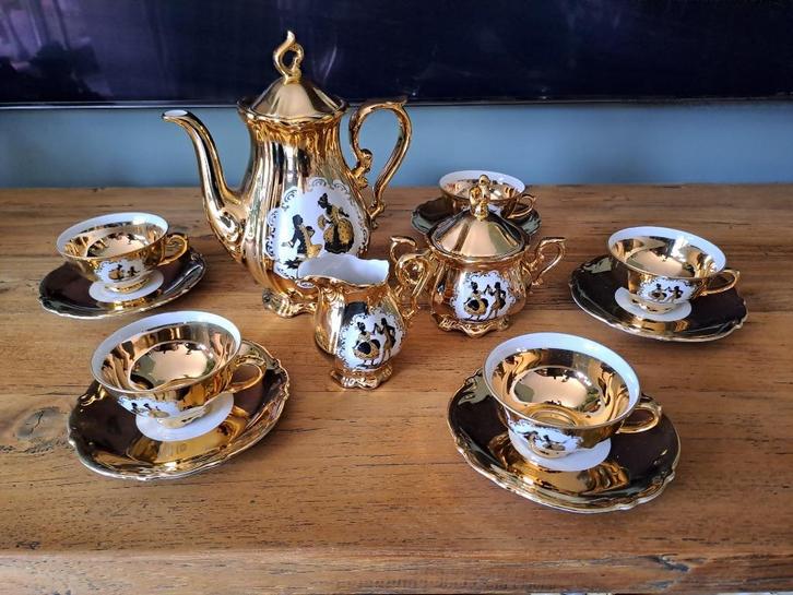 Bavaria Schaller Wiesau Mocca Servies, Antiek en Kunst, Antiek | Servies compleet, Ophalen of Verzenden
