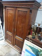 Antieke Kleerkast met Houten Details, Ophalen