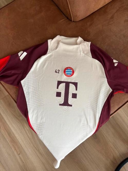 FC Bayern München Men PRO training top UCL Teamline M, Sport en Fitness, Voetbal, Zo goed als nieuw, Shirt, Maat M, Ophalen of Verzenden