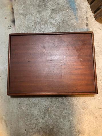 Kaartentafel beschikbaar voor biedingen