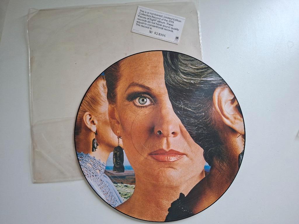 Picture disc - STYX - Pieces of eight, Ophalen of Verzenden, Gebruikt, 12 inch, Poprock