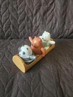 We bare bears Grizzly, Panda en Icebear in a boat -- Macdona, Ophalen of Verzenden, Zo goed als nieuw