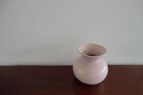 vaas - (zalm)rose - geglazuurd aardewerk, Huis en Inrichting, Woonaccessoires | Vazen, Gebruikt, Minder dan 50 cm, Aardewerk of Porselein