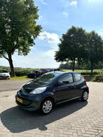 Peugeot 107 1.0 12V 3DR 2008 Grijs, Voorwielaandrijving, 4 stoelen, 68 pk, Origineel Nederlands