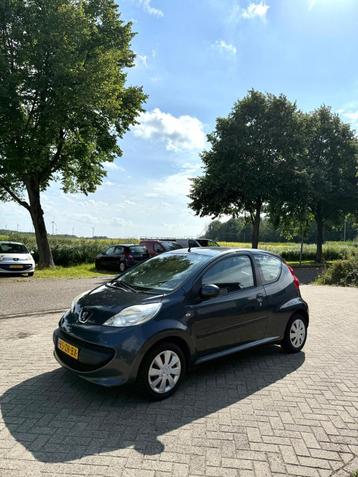 Peugeot 107 1.0 12V 3DR 2008 Grijs beschikbaar voor biedingen
