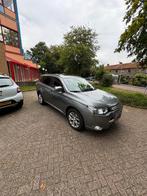 Mitsubishi Outlander 2.0 Dohc Mivec Phev 203pk 4WD CVT 5P, 1998 cc, Outlander, Zwart, 4 cilinders
