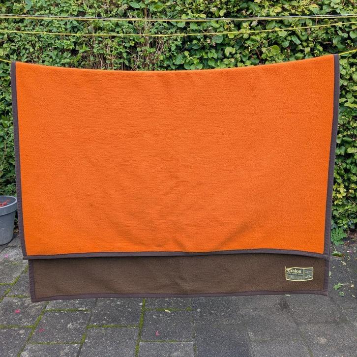 Vintage HEMA Dralon deken. Oranje bruin. Retro, Huis en Inrichting, Slaapkamer | Beddengoed, Gebruikt, Deken of Dekbed, Eenpersoons