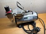 Airbrush Compressor - Modelbouw, Hobby en Vrije tijd, Ophalen, Gebruikt