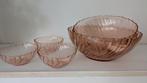Pink Swirl Franse Retro Vintage roze glazen schalen, Huis en Inrichting, Keuken | Servies, Ophalen of Verzenden, Overige stijlen