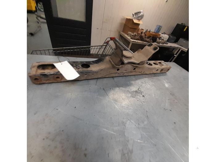 Versnellingsbak Steun van een Toyota Landcruiser, Auto-onderdelen, Ophanging en Onderstel, Toyota, Gebruikt, 3 maanden garantie