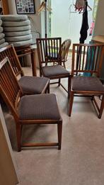 Schuitema eettafel en eetkamerstoelen (4 stuks), Huis en Inrichting, Ophalen, Gebruikt, Klassiek, 4 tot 6 stoelen