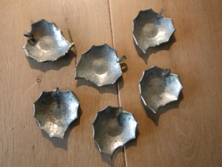 6- delige vintage gehamerde snack set in bladvorm,jaren 60, Verzamelen, Retro, Huis en Inrichting, Verzenden