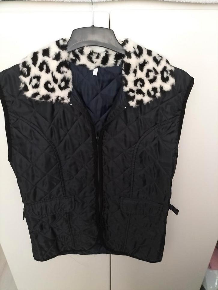 Zeer mooie dun gewatteerde bodywarmer met bontpanterkraag, Kleding | Dames, Bodywarmers, Gedragen, Maat 42/44 (L), Zwart, Ophalen of Verzenden